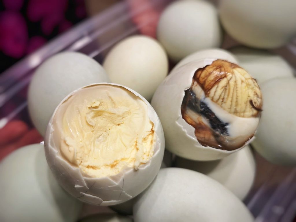 balut in the philippines