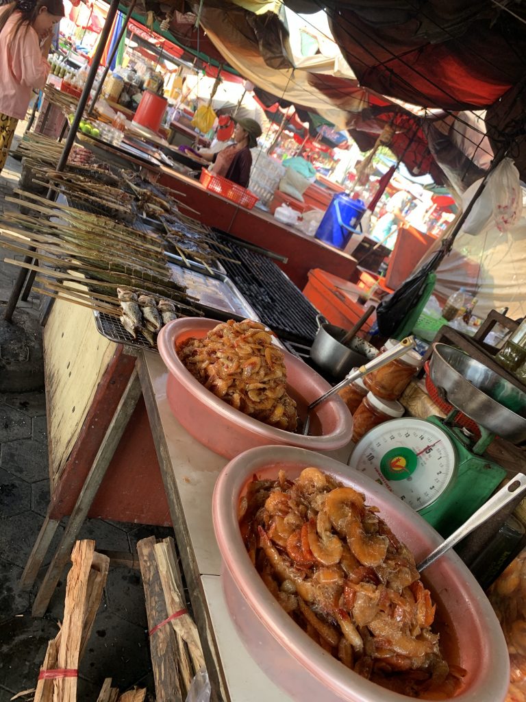 Street Food Kep - Kep Crab Market
